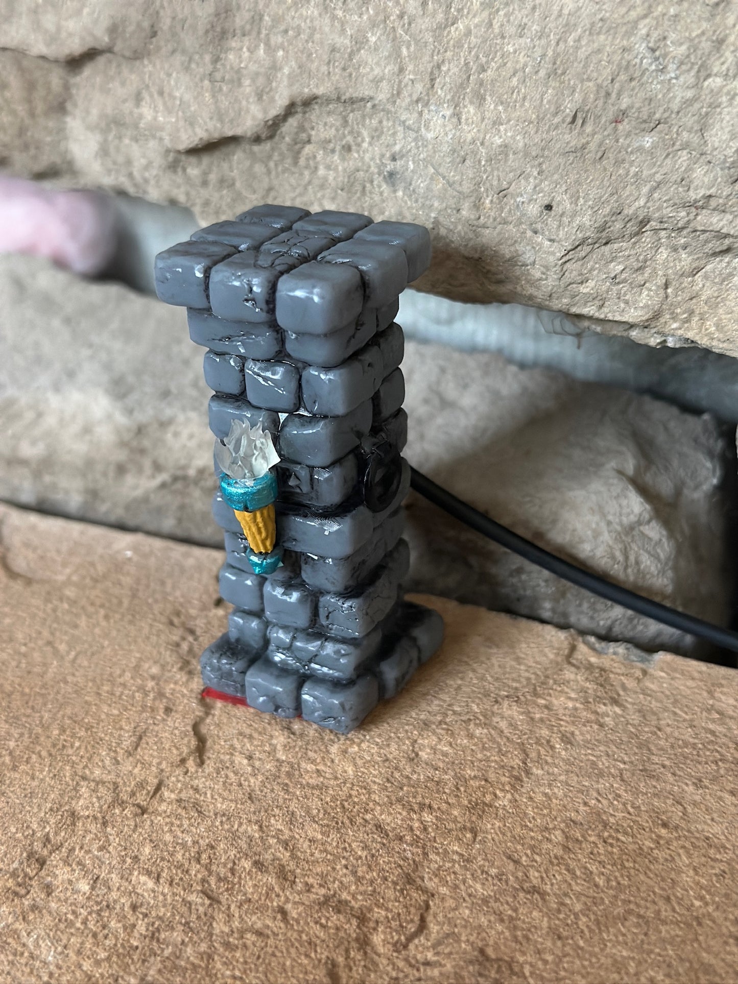 Dungeons & Dragons: The Tyrant's Eye Pinball Illuminated Dungeon Column