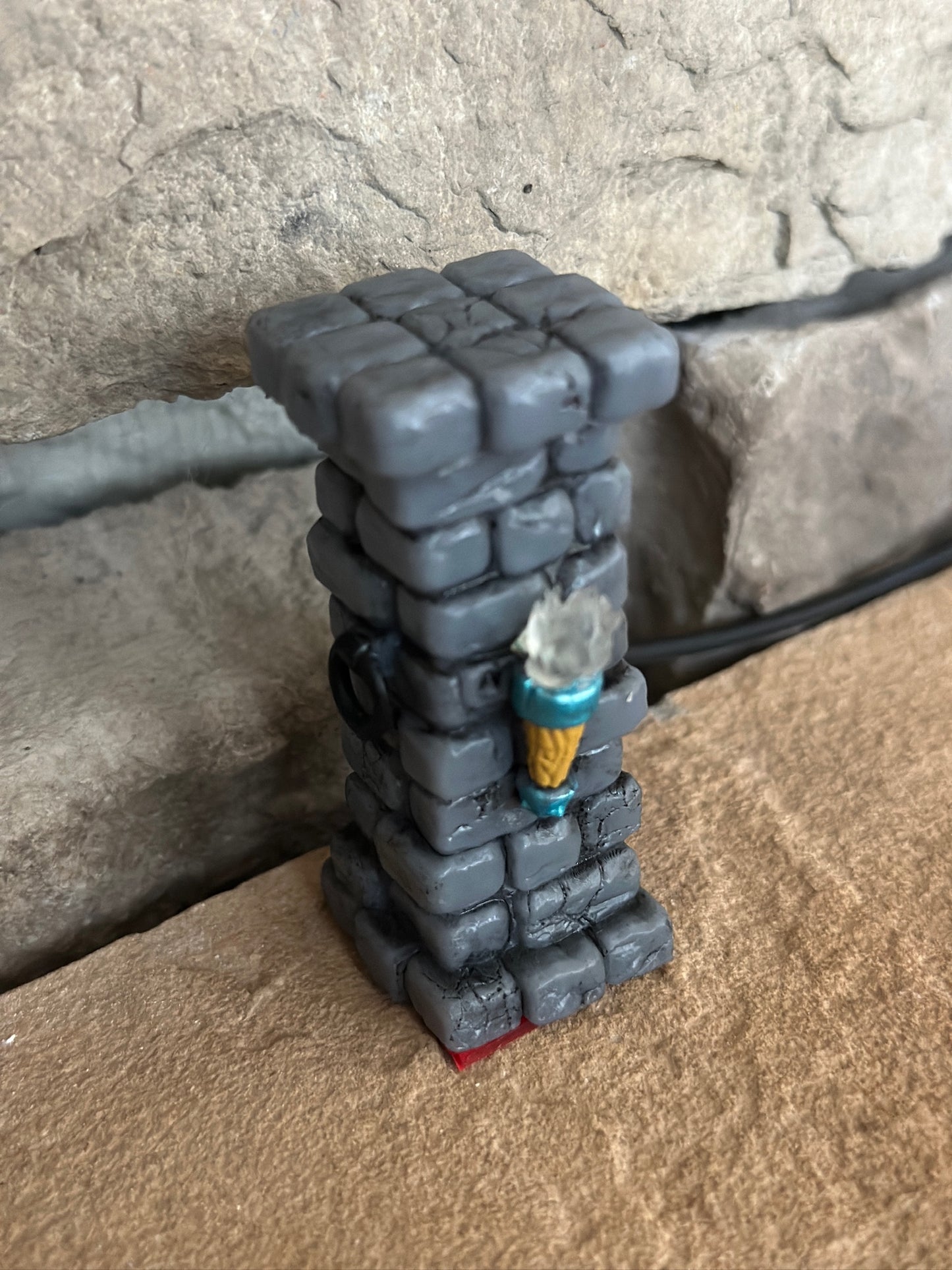 Dungeons & Dragons: The Tyrant's Eye Pinball Illuminated Dungeon Column