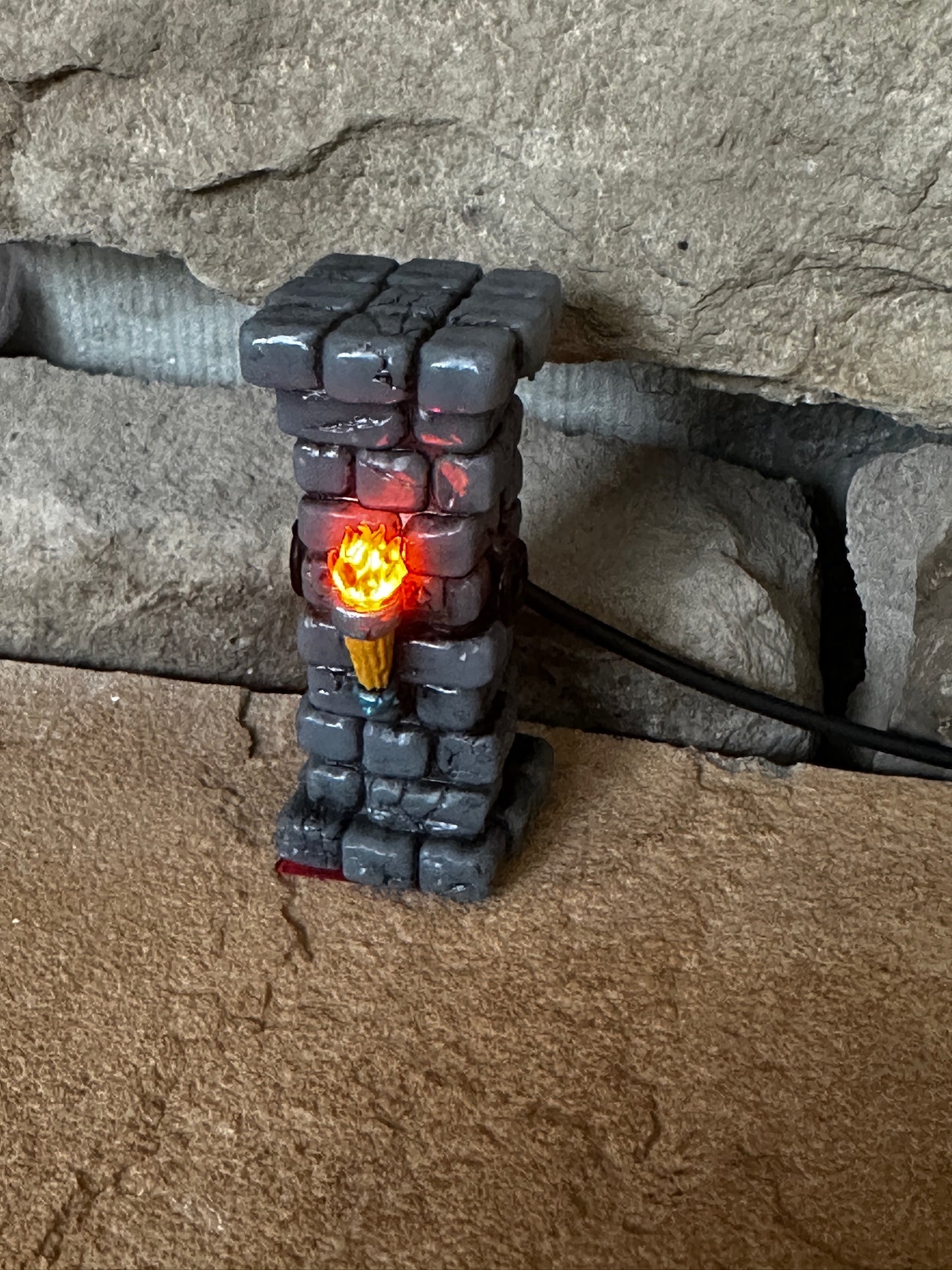 Dungeons & Dragons: The Tyrant's Eye Pinball Illuminated Dungeon Column