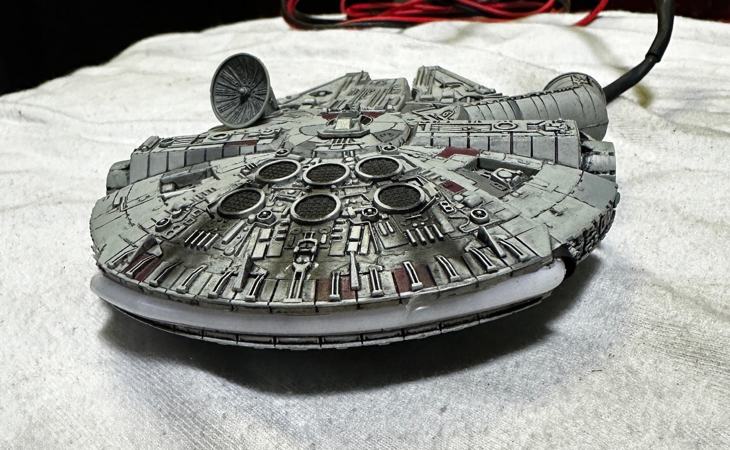 Illuminated Millennium Falcon Mod