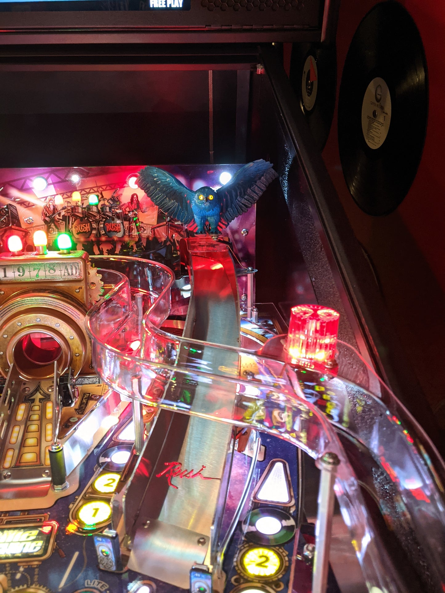 Rush Pinball Illuminated Interactive Fly-By-Night Owl
