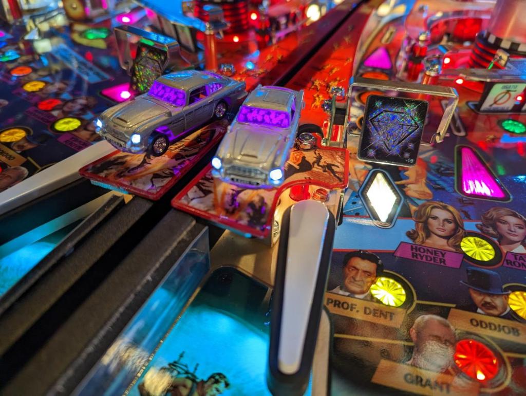 James Bond Pinball Interactive DB5 Bond Car – Lermods Pinball Machine ...