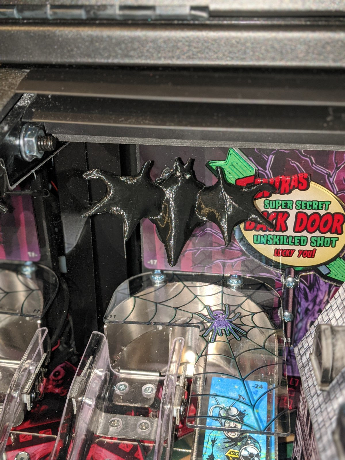 Elvira's House of Horrors Pinball Lighted Spooky Bat Mod